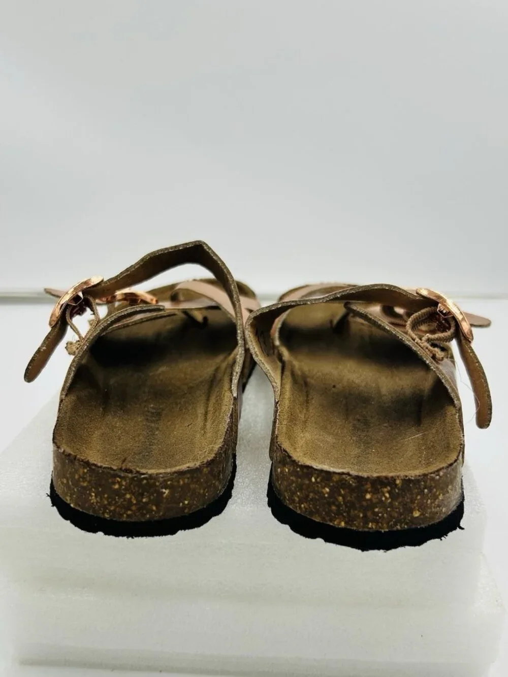Outwoods Kids Sandals Toe-Loop Buckle Flats Sz 13 Metallic Bronze Cork Sole